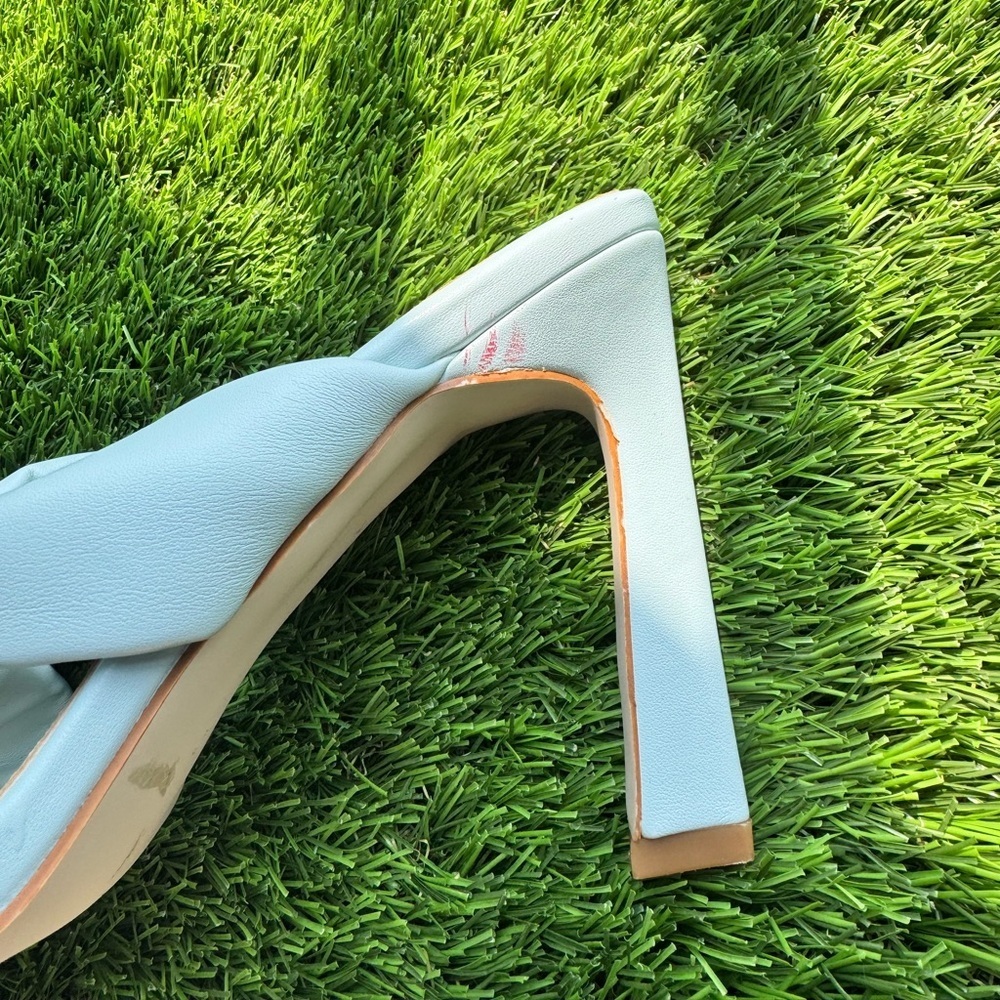 NWOT AZALEA WANG SWEET LIKE SUNDAY CHUNKY
SANDAL IN BLUE - Picture 8 of 11